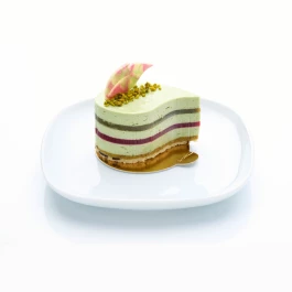 Pistachio-raspberry pastry